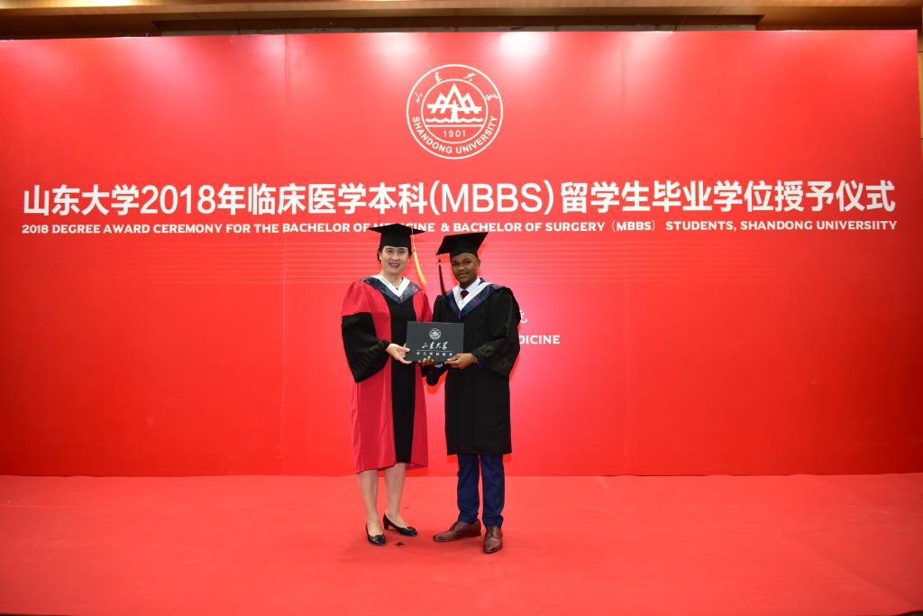 軍醫大學的錄取分數_各個軍醫大學錄取分數線_軍醫大學錄取分數線