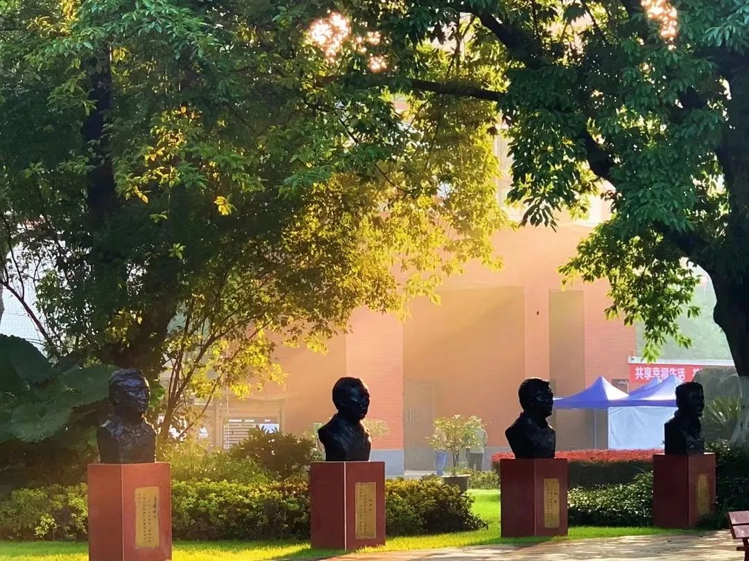 20年文科本科線_文科202分能上什么大學_2024文科一本線