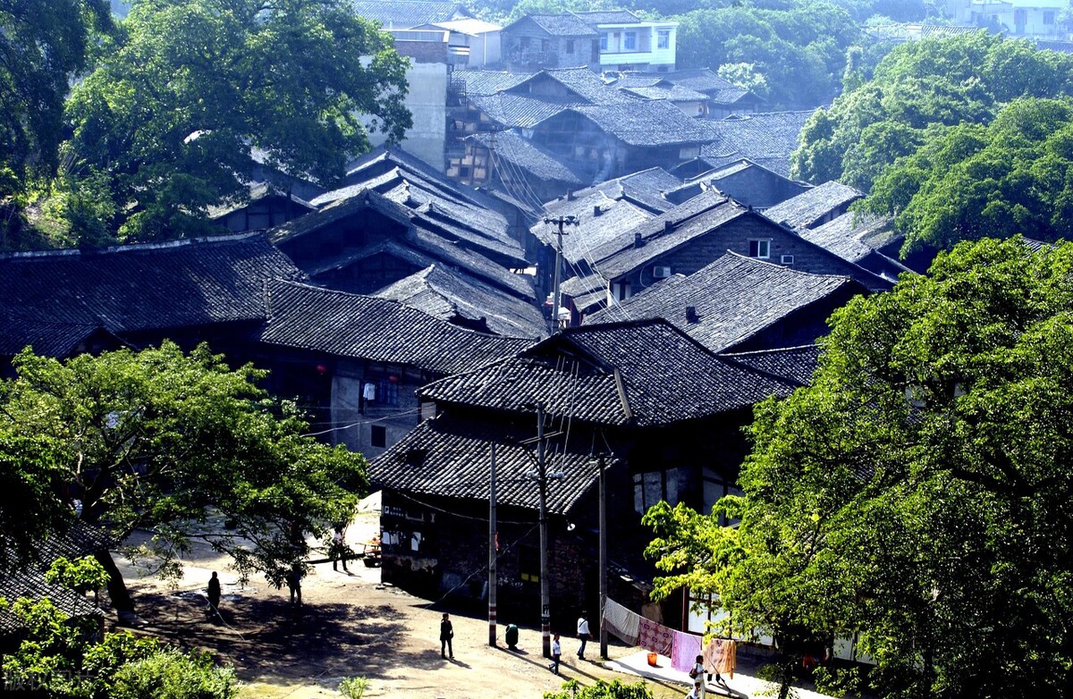重慶江津中學_重慶中學江津校區地址_重慶江津區中學