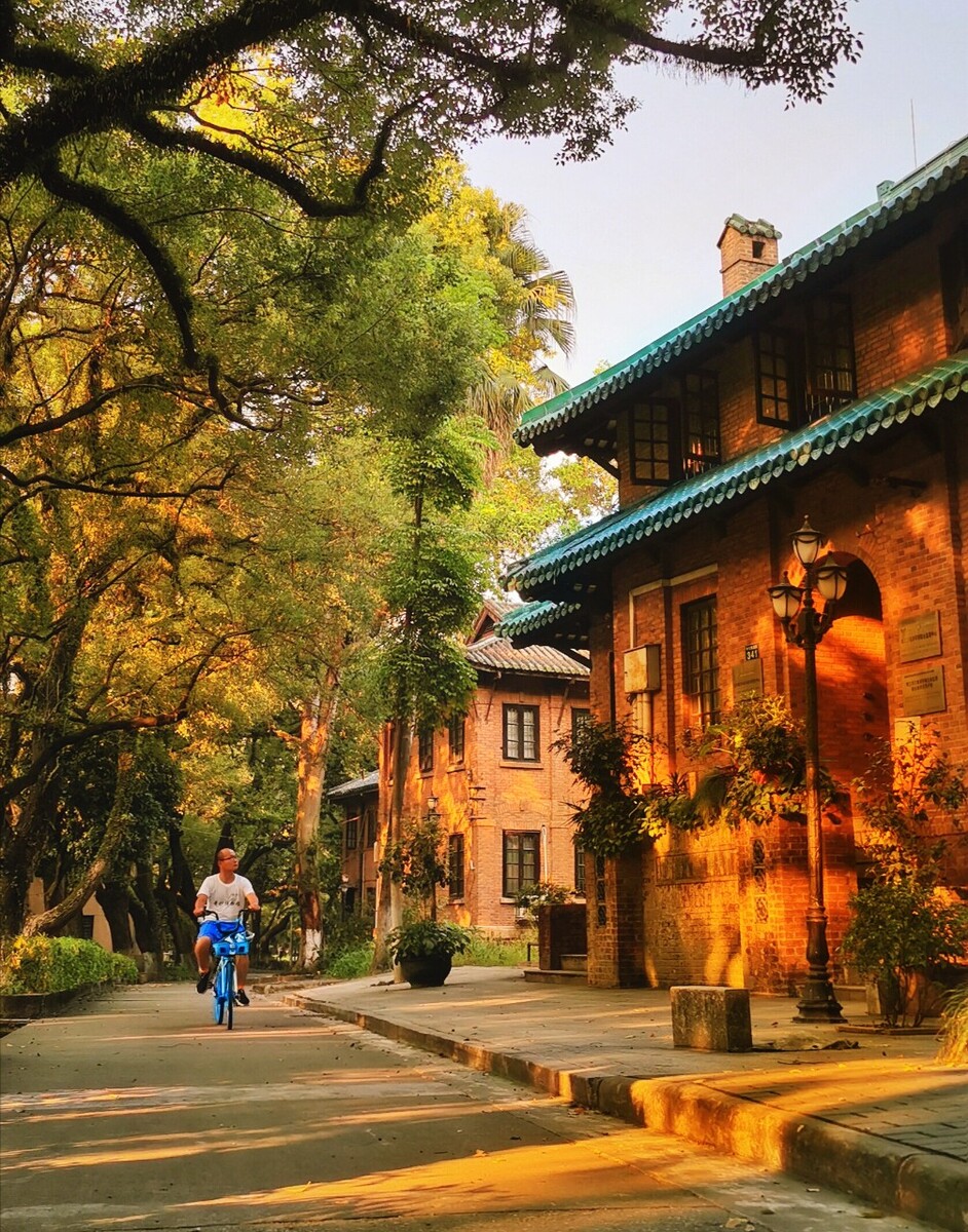 廣州大學347_廣州3a大學_廣州大學3a學院