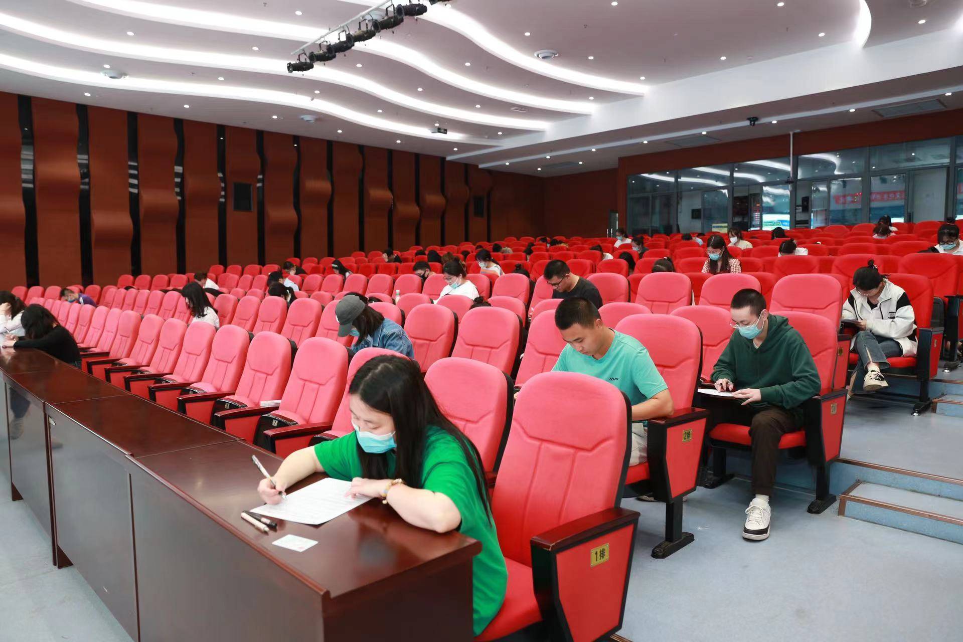 杭州工貿技師學院_杭州技工院校_杭州技師學院貼吧