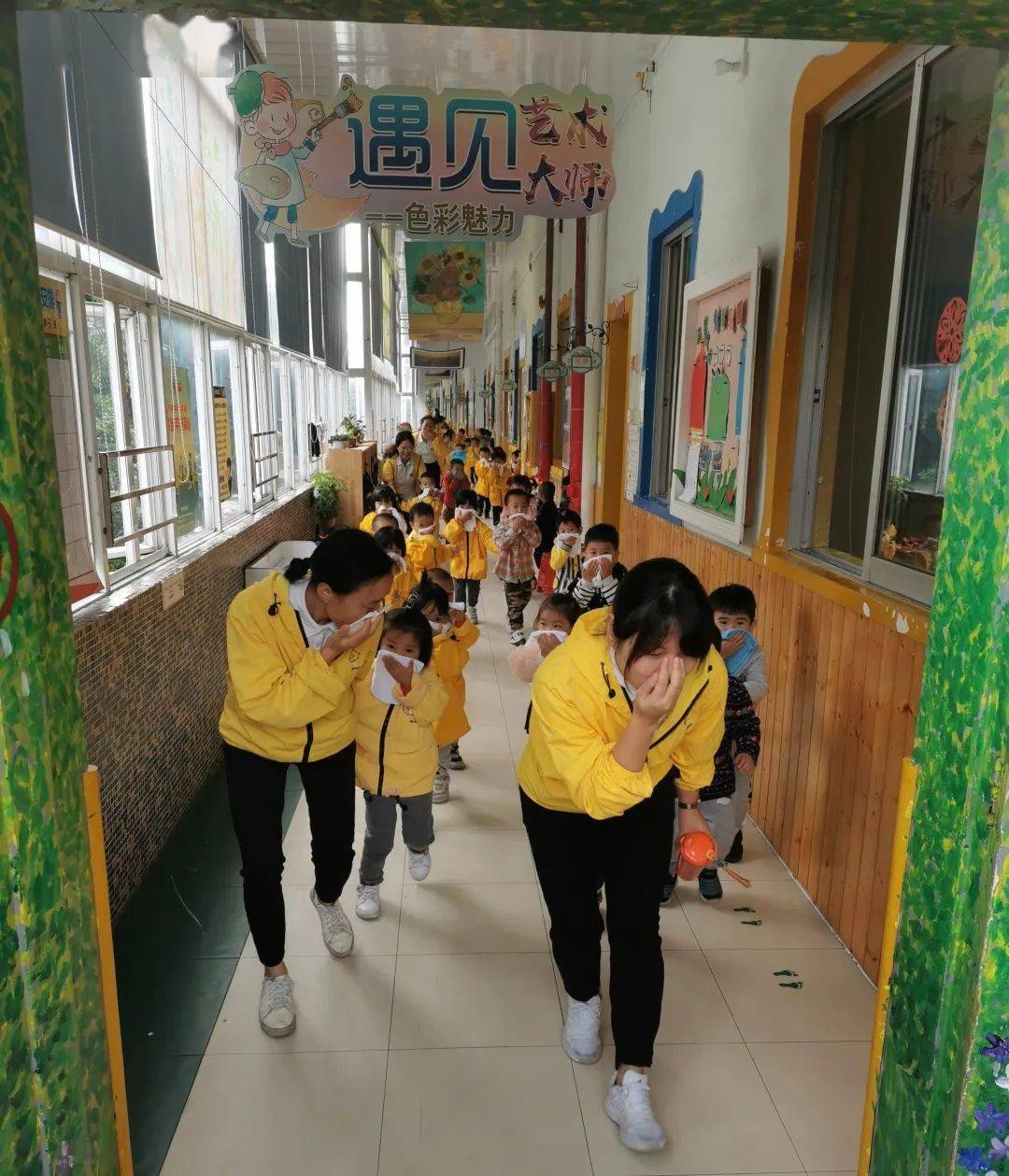 大余新城中學_大余新城中學高中部怎樣_大余新城中學現任校長