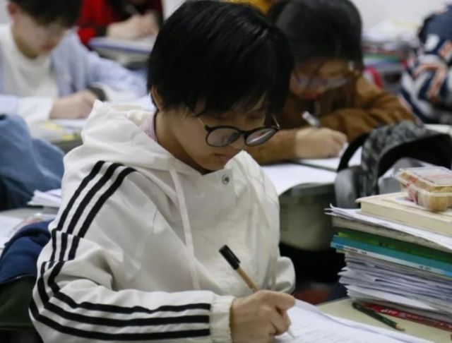 丹東中考成績查詢入口_丹東市中考成績查詢_遼寧丹東中考分數在哪里查