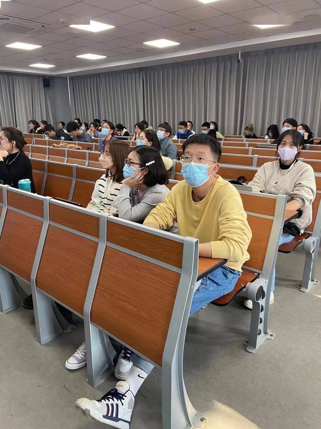 野雞大學日語怎么說_日本最出名的野雞大學_日本野雞大學
