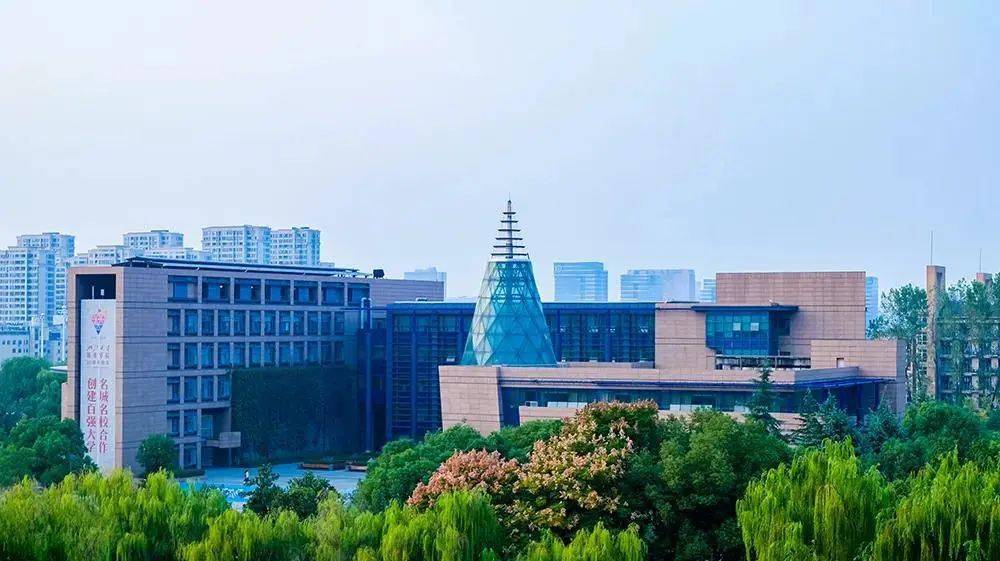 大學(xué)有本科嗎_大學(xué)生有本科學(xué)歷嗎_三本大學(xué)有哪些