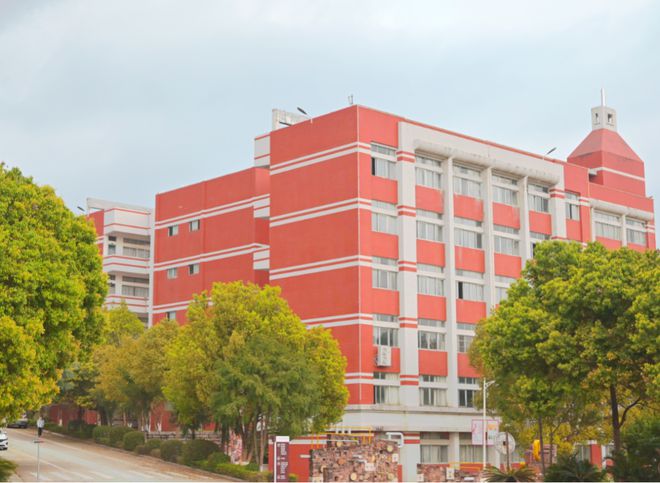高州二中多大_高州市笫二中學_高州市第二中學