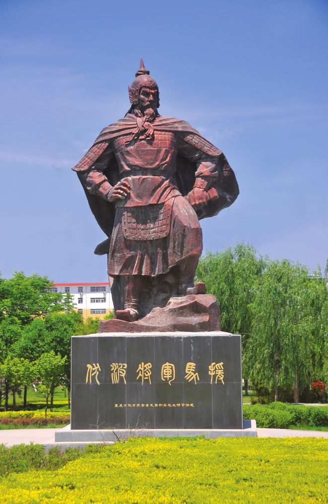 差強人意是形容讓人很不滿意嗎_差強人意和心滿意足_形容人滿意的成語