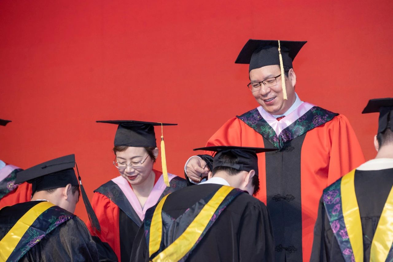 讀免費(fèi)師范生好不好_免費(fèi)讀師范大學(xué)_免費(fèi)師范生推薦讀嗎