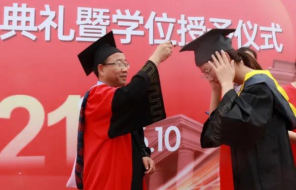 讀免費(fèi)師范生好不好_免費(fèi)讀師范大學(xué)_免費(fèi)師范生推薦讀嗎