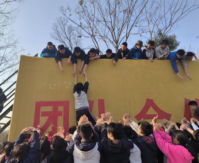 大連輕工業(yè)學(xué)校地址_大連輕工業(yè)學(xué)校是什么性質(zhì)_大連輕工業(yè)學(xué)校在哪