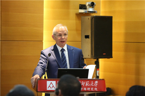 美國限制總統任期_美國總統年齡限制_美國總統不限制年齡嗎