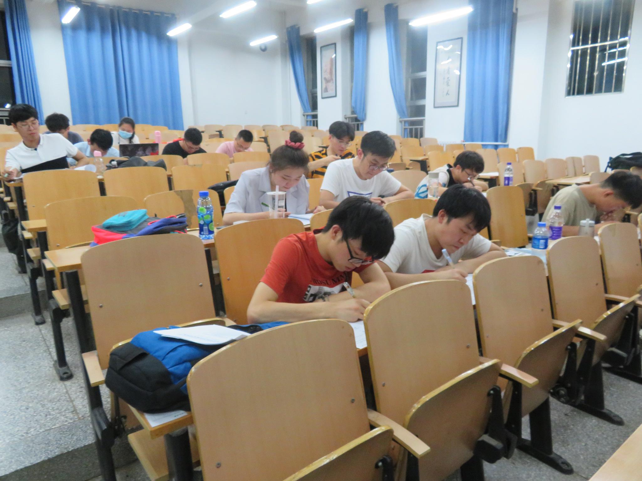 蘭州商學院隴橋學院教務管理系統_蘭州隴橋學院更名蘭州工商學院_蘭州隴橋學院教務網