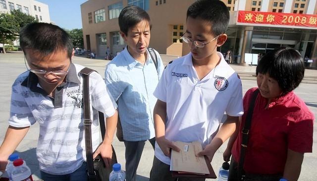 河南十大垃圾二本學(xué)校_河南最垃圾的公辦二本_河南垃圾本科學(xué)校