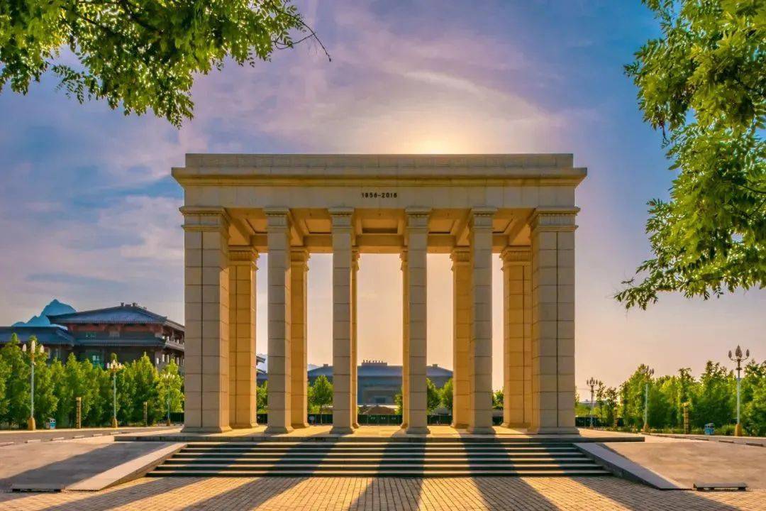 陸軍工程大學(xué)畢業(yè)后干什么_從陸軍工程大學(xué)畢業(yè)是什么軍銜_陸軍工程大學(xué)畢業(yè)去向