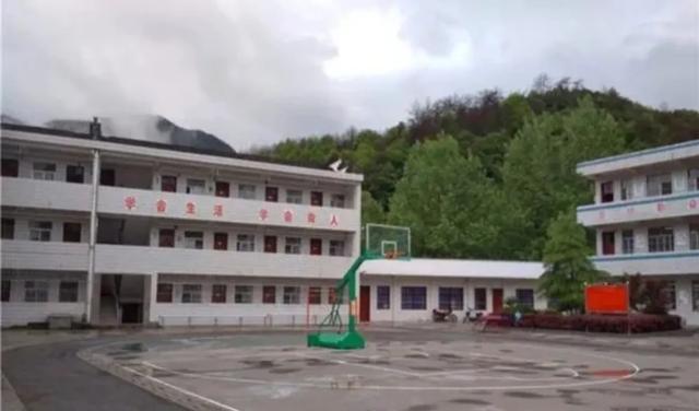 南寧中考招生信息網官網_中考南寧招生官網網信息查詢_中考南寧招生考試信息網