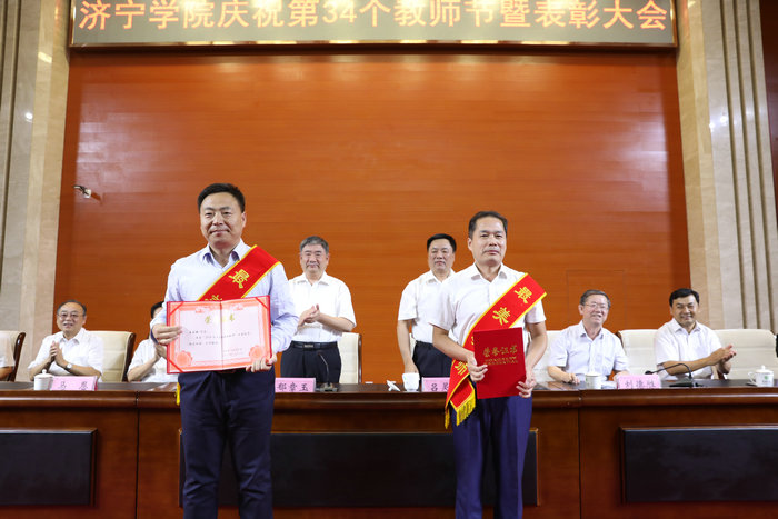 長安大學劉永建_劉永健老師長安大學公路學院_長安大學公路學院張永飛