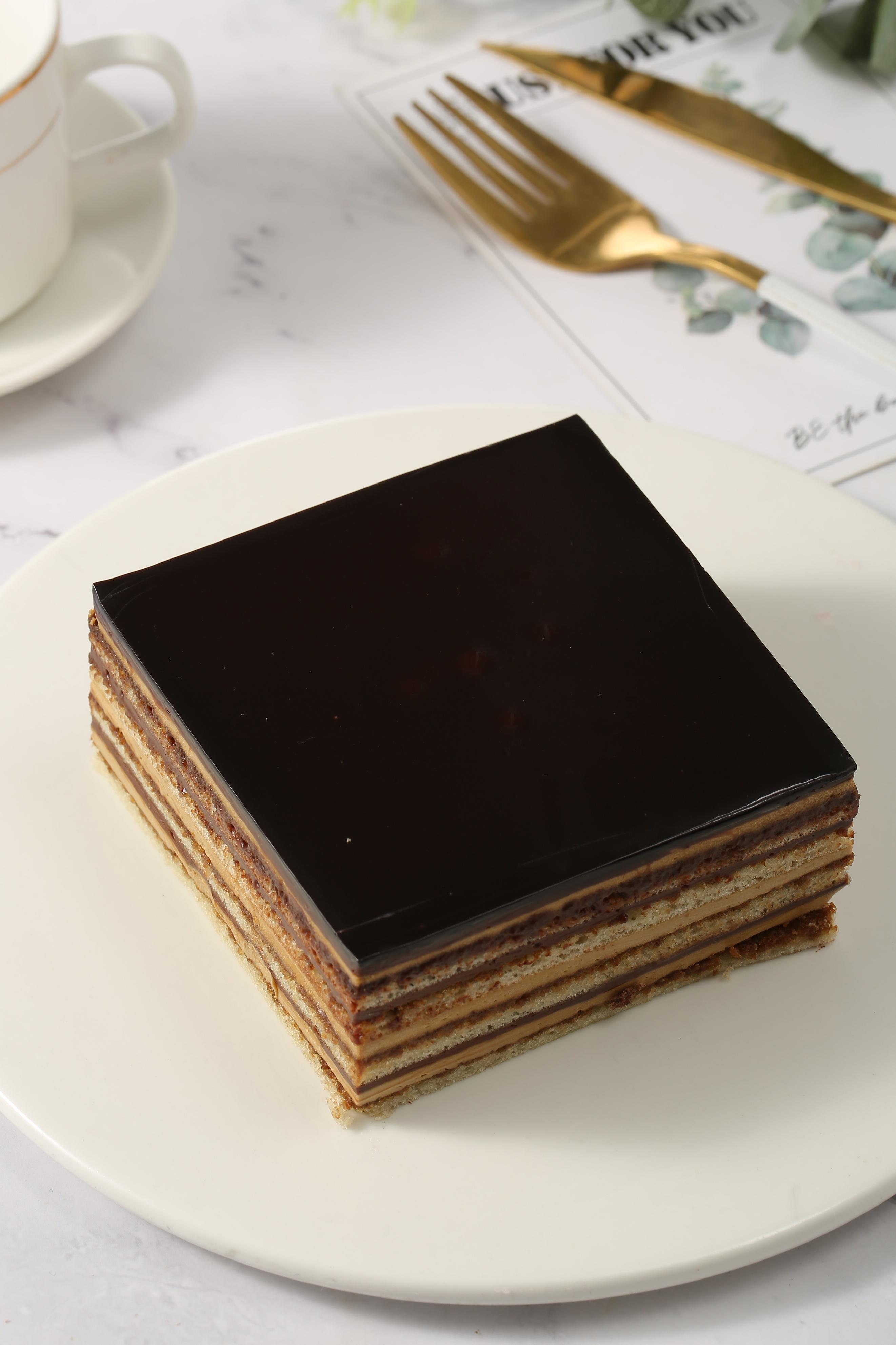 為什么西點師都想改行 原因有哪些_做西點師后悔了_為什么說西點師很累