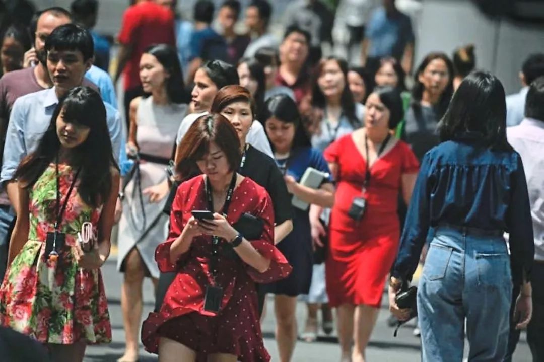去新加坡留學大概需要多少錢_留學新加坡去哪個大學_去新加坡留學