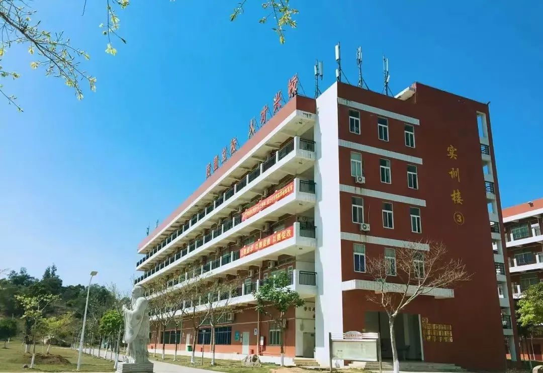 山西建筑職業技術學院分數線_山西建筑職業技術學院專業排名_山西建筑職業技術學院投檔線